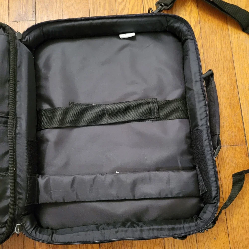 Targus Black Briefcase Computer Bag‎ Laptop Messenger Shoulder Strap Travel